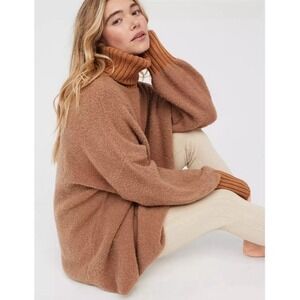 Offline Aerie Medium Tan Hillside Turtleneck Fuzzy Oversized Sweater Women